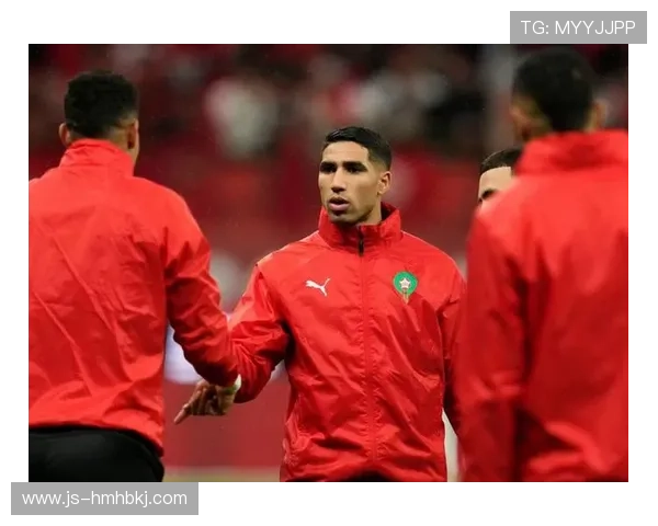 阿什拉夫重返首发位置