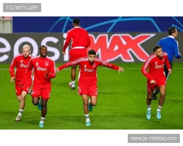 拜仁中场控场能力下滑，表面强势难掩节奏混乱